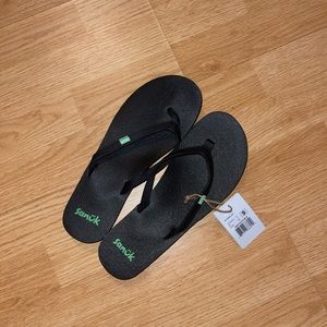 Sanuk Sandal